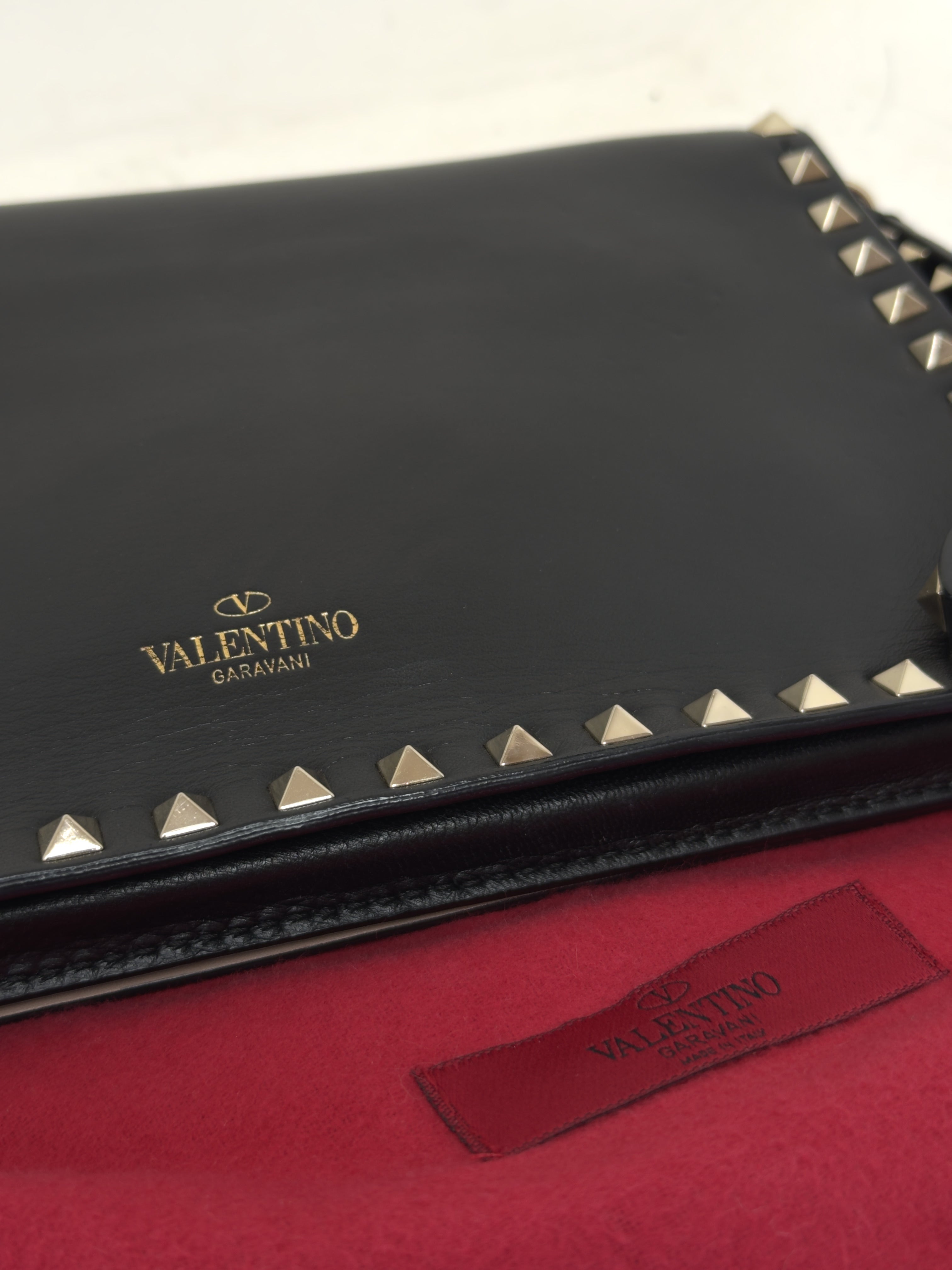 Bolsa Clutch Valentino Rockstud Wristlet