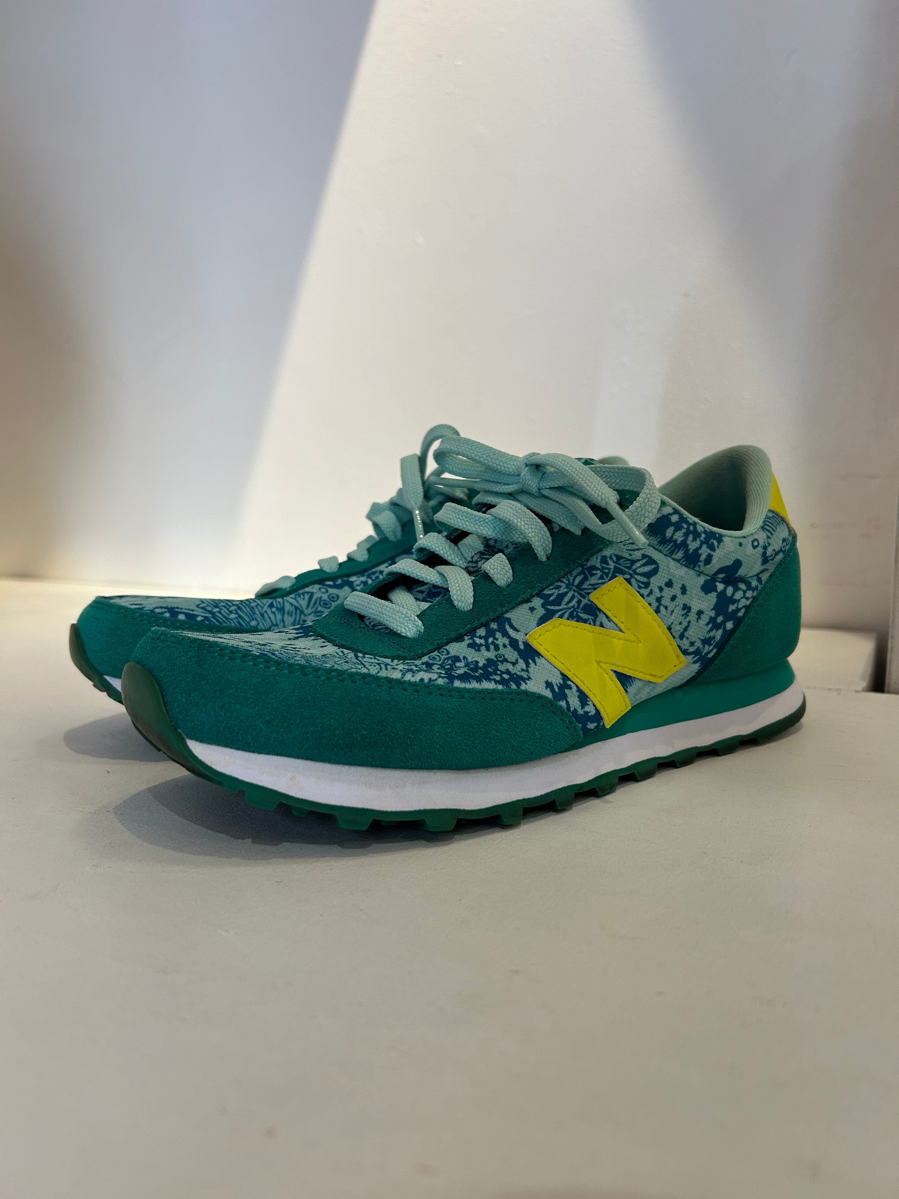 Tênis New Balance 571