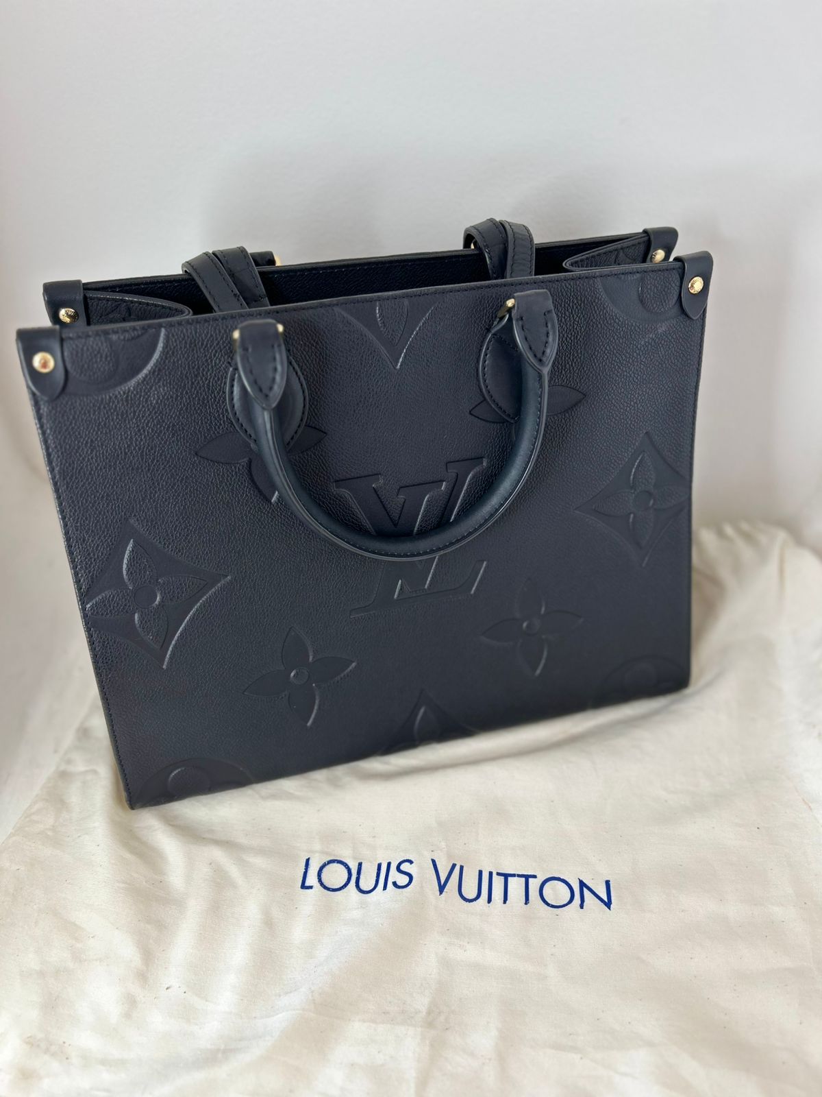 Bolsa Tote Onthego MM da Louis Vuitton