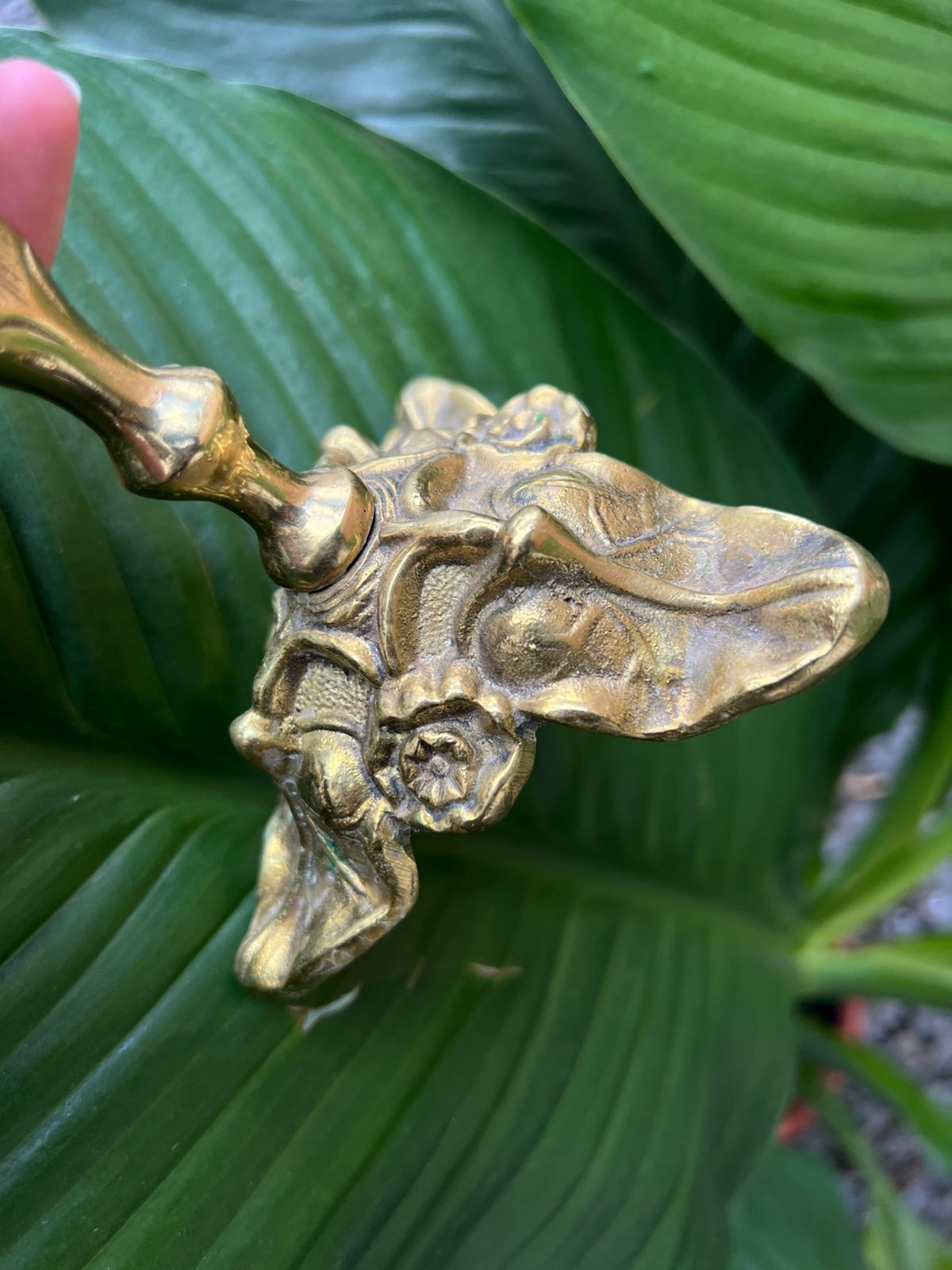 Castiçal no dourado