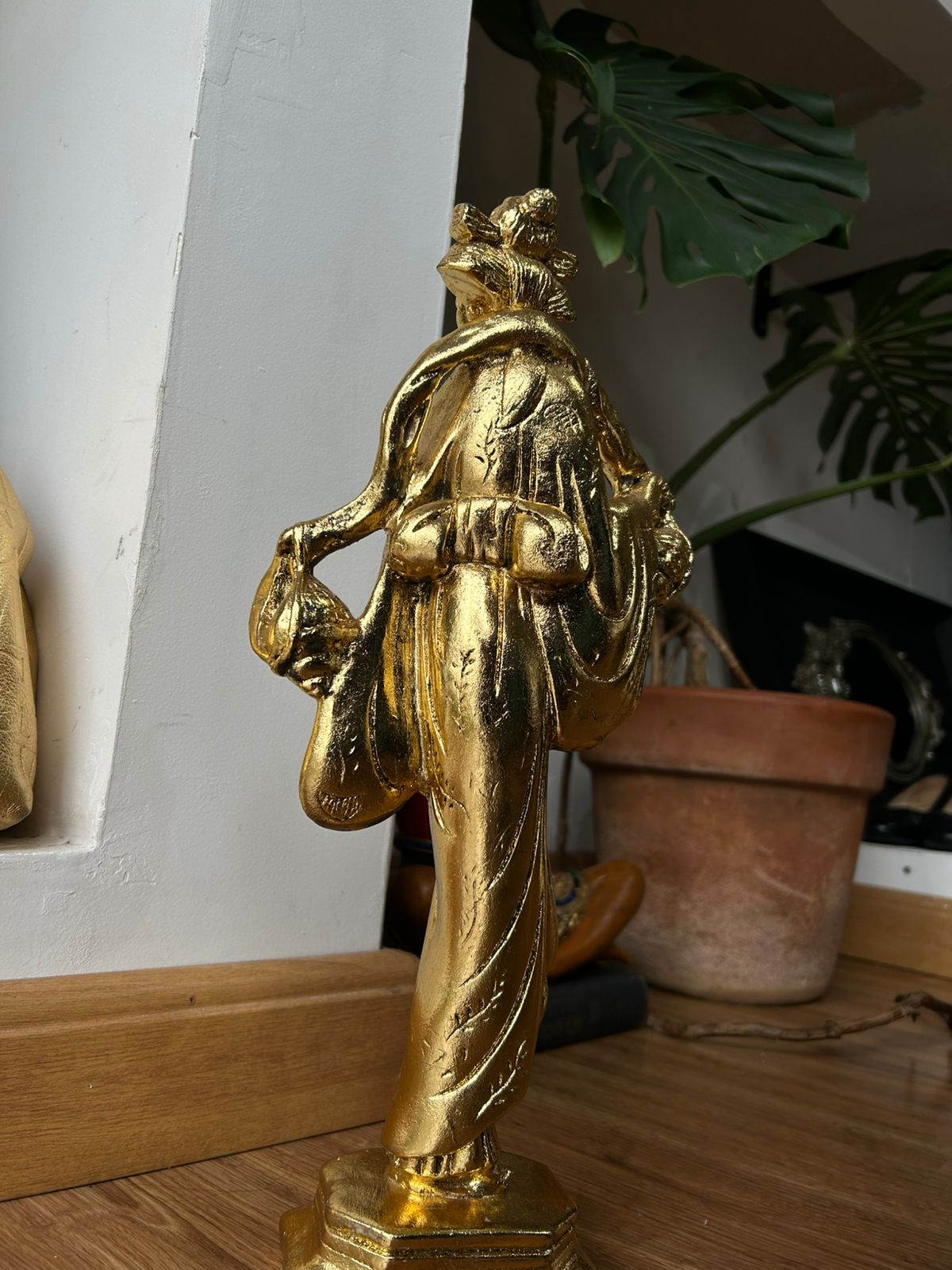 Escultura Chinesa em gesso