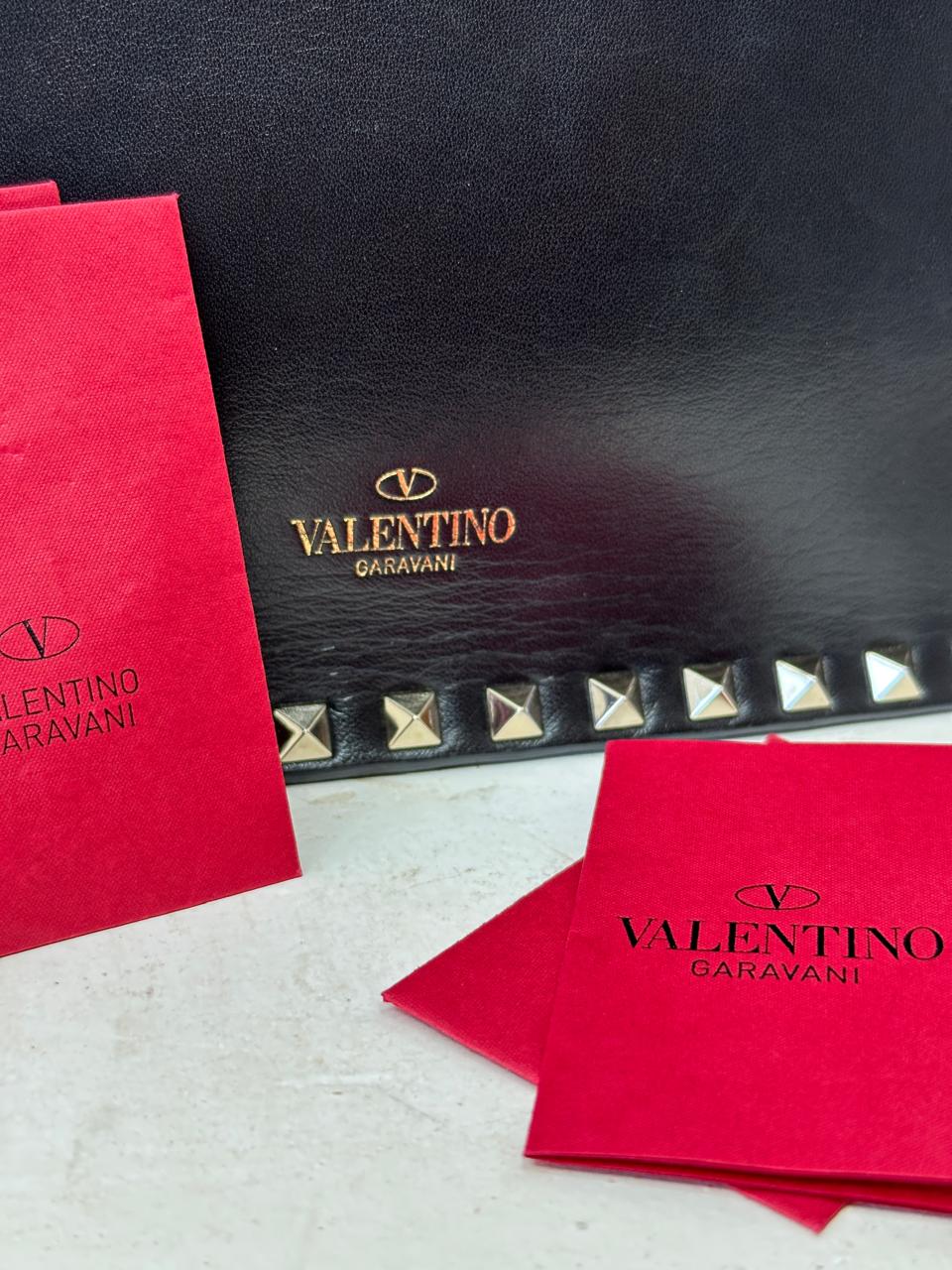 Bolsa Clutch Valentino Rockstud Wristlet