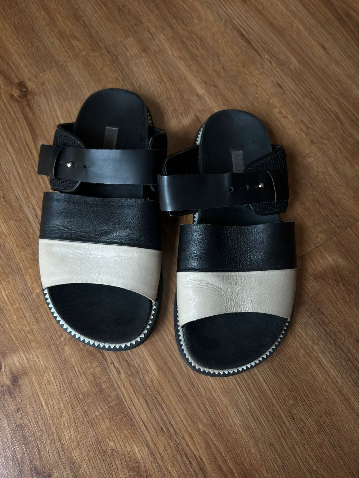 Sandália Nuu Shoes Couro