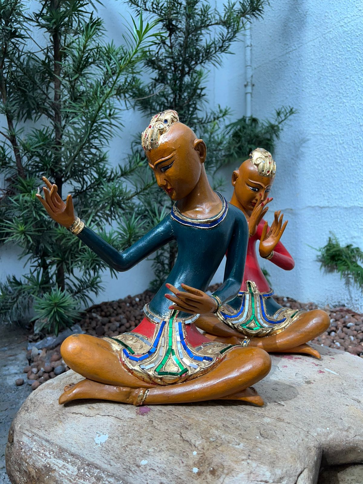 Esculturas em madeira - músicos