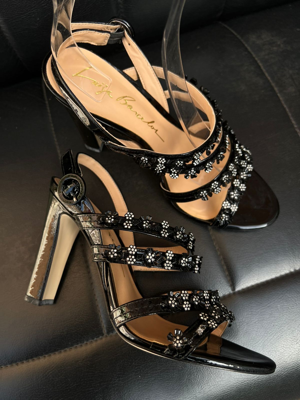 Sandália em couro Luiza Barcelos