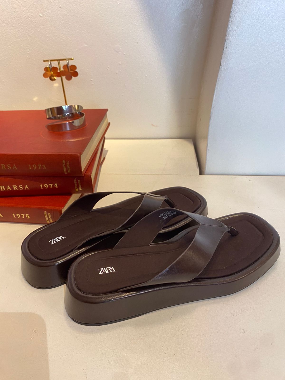 Sandália Zara